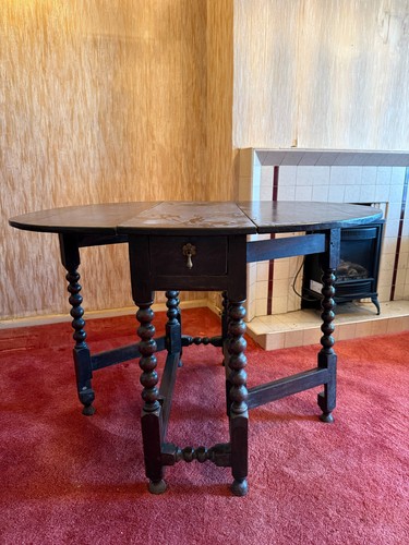Antique oak drop leaf gateleg - antique,