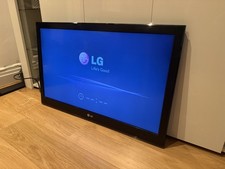 LG 32LV355U - 32" LCD TV