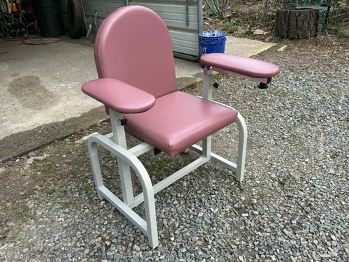 Blood drawing phlebotomy chair - drawing,