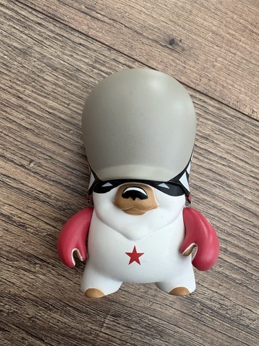 Kidrobot fortress dunny - kidrobot, vinyl