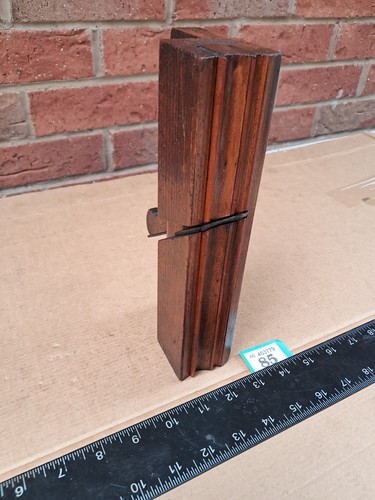 Large complex moulding - large,