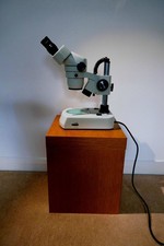 Motic SMZ-140 Stereo Zoom Microscope 10x-40x Binocular, Lab & Inspection Grade.