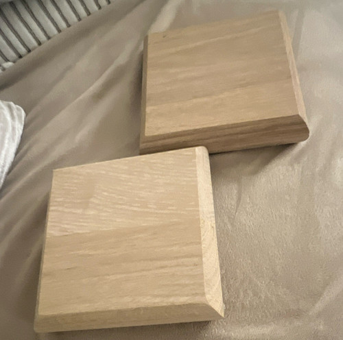 Solid oak stair post - post, caps