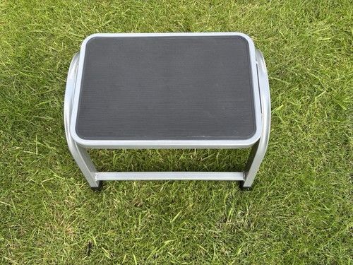 Caravan step - caravan,