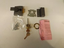 Yale 85 Deadlocking Night Latch  Brass Cylinder 2 Keys . B-85-DMG-SC-40 Boxed