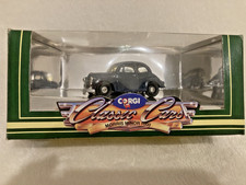 CORGI CLASSIC C702/2 MORRIS MINOR
