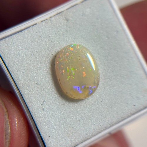 Mintabie oval opal carat - opal,