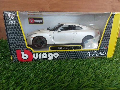 Nissan 2017 pearl white - nissan, gt-r