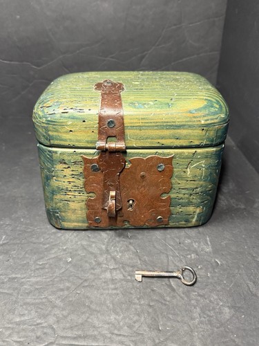 Vintage small worm wood - vintage,