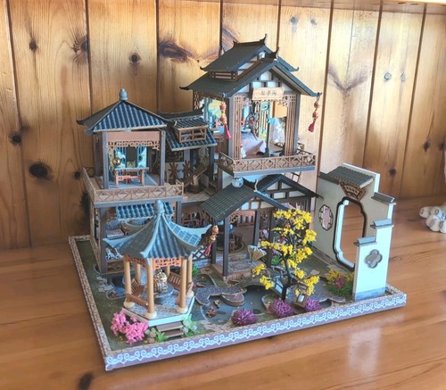 Stunning oriental dolls - stunning,