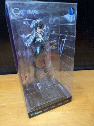 Kotobukiya catwoman artfx - kotobukiya,
