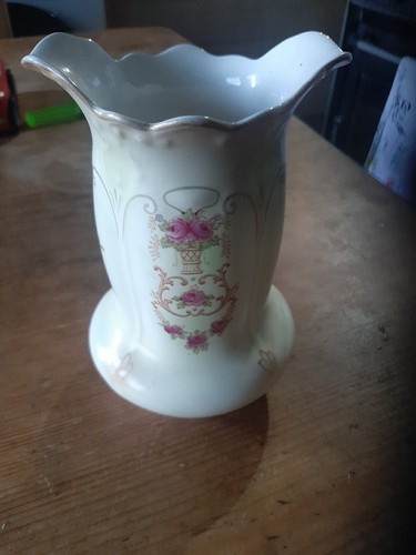 Crown ducal porcelain - crown, vase
