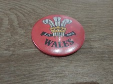 WALES VINTAGE TIN BADGE 55mm