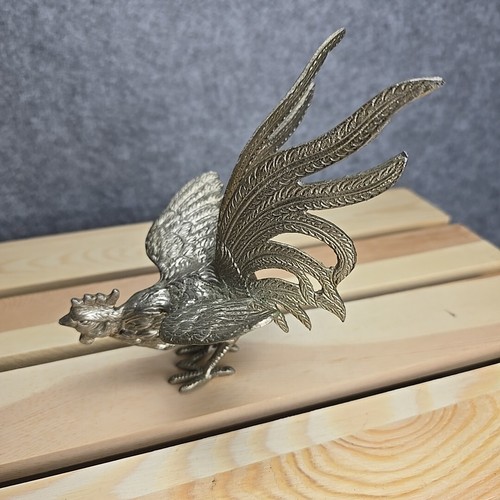 Vintage metal decorative - metal,