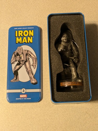 Dark horse iron man statue - dark,