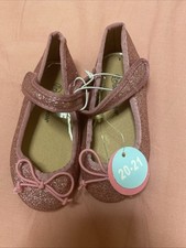 Young Dimensions Pink Glittery Baby Shoes Size 20-21 Brand New
