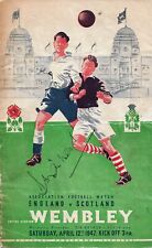 ENGLAND V SCOTLAND 27 APRIL 1947 SIGNED BY 5 ENGLAND PLAYERS - STANLEY MATTHEWS