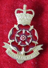 GENUINE BRITISH ARMY CAP BADGE