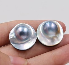 18mm Mabe Blister Pearl  Extreme Iridescent Cabochon Stud ~ Grey 925S