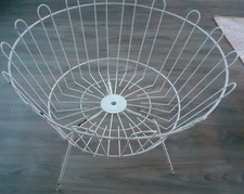 White Wire Frame Dump Bin Basket Ex Shop Display