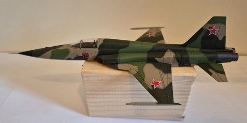 Hobbymaster - 1/72,