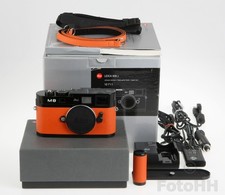 BLACK PAINTED LEICA M 8.2 BODY