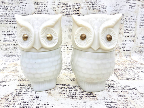 Vintage pair avon milk - ​vintage,