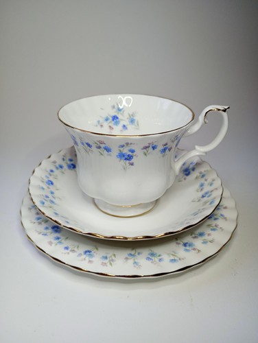 Royal albert memory lane - albert, trio