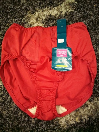 Nwt hanes her - nwt,