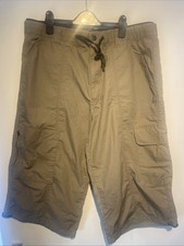 Men's 3/4 Length Shorts Size 38 Waist