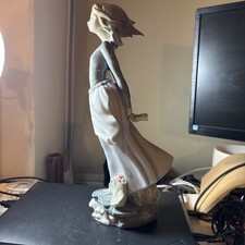 Lladro Figurine "Sea Breeze