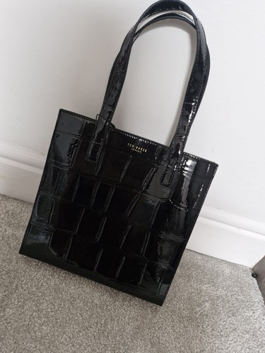Ted baker vivanaa small patent - baker,