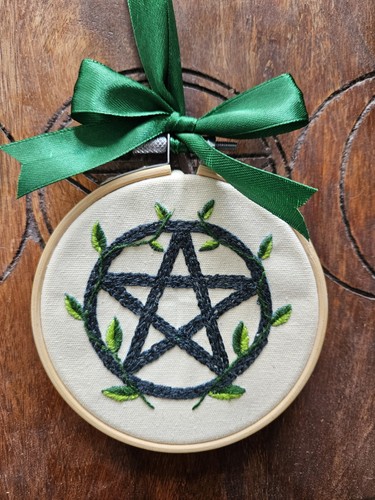 Pentagram vines embroidery - vines,
