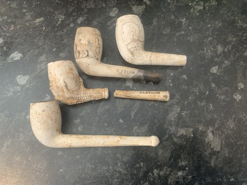 Pictorial clay pipes a - pipes, &