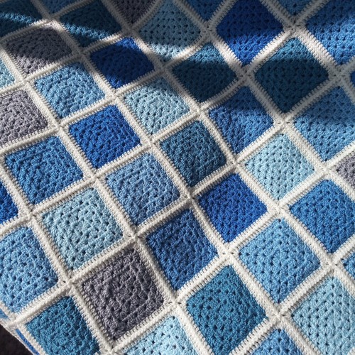 Large blue crochet throw - large,