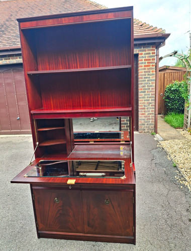 Cocktail cabinet - cocktail,