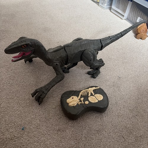Remote control velociraptor - remote,