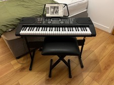 Zennox G2691 61 Key Electronic Keyboard with stand and stool  black excellent 