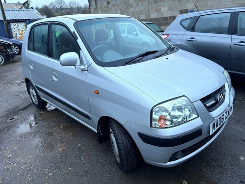 Hyundai amica door - amica, silver