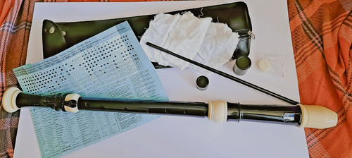 Keyed bass recorder - keyed, –