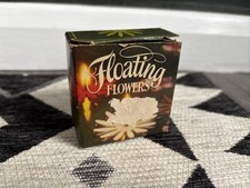 VTG Rizla Floating Flowers Unused 5 Buoys And Wicks With Instructions Candles