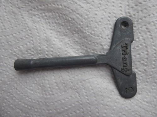 Tri ang key number - key,