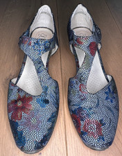 Pavers ladies blue shoes