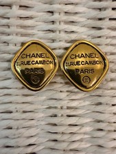 Vintage Chanel clip on earrings