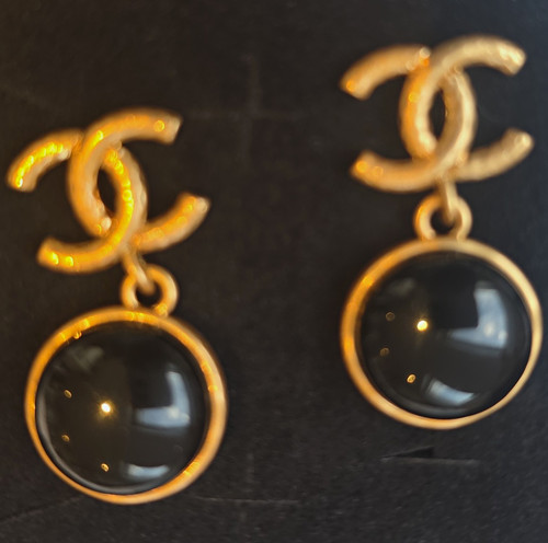 Chanel interlocking logo - chanel,