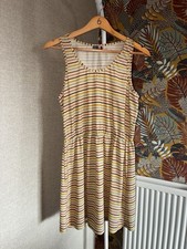 Vintage-Inspired Chelsea Girl