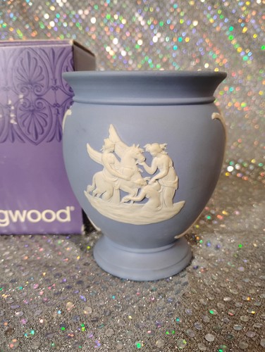 Wedgwood blue jasperware - wedgwood,