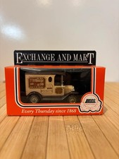 Lledo Ford Model T Van –