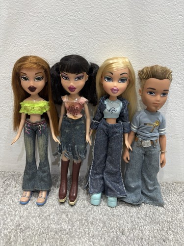 Bratz doll bundle - bratz,