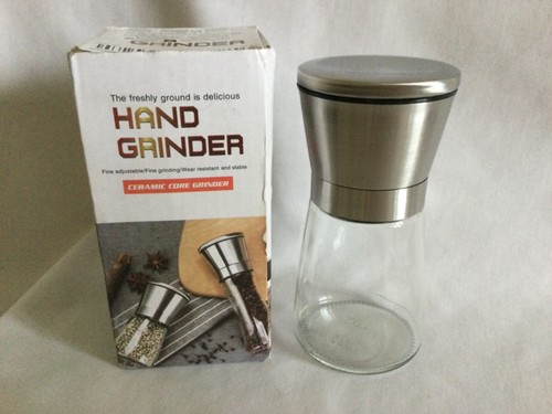 Peppercorn hand grinder - hand,